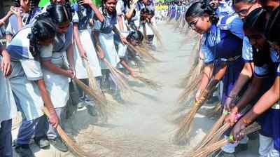 मुम्बई के दो स्कूलों को मिला राष्ट्रीय स्वच्छ भारत प्रमाण पत्र