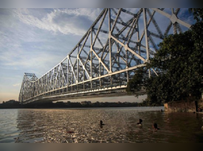 বুড়ো হচ্ছে হাওড়া ব্রিজ, নতুন সেতু বানাতে চায় রাজ্য