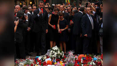 बार्सिलोना हमले के संदिग्ध की तलाश जारी, पीड़ितों को दी जाएगी श्रद्धांजलि