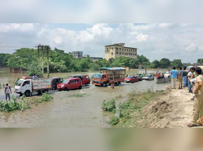 ত্রাণে ক্ষোভ, মালদহে মুখ্যমন্ত্রী