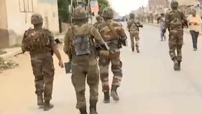 Army, Rapid Action Force enter premises of Dera headquarters in Sirsa 