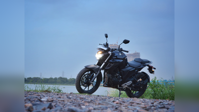 Yamaha FZ25 रिव्यू: डेली कम्यूटर वाला फील और आत्मा हाइवे वाली