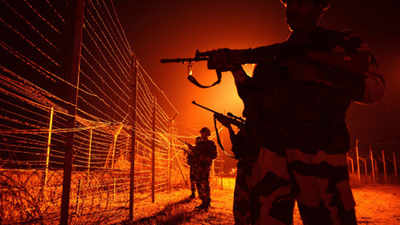 5 civilians injured as Pakistan violates ceasefire along LoC 