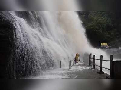 குற்றாலத்தில் குளிக்க தடை