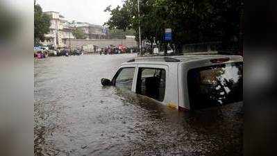 भारतीय नौसेना ने तैनात की रेस्क्यू टीम