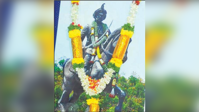 ಕೆಂಪೇಗೌಡರ ಬದಲು ಮದಕರಿ ಭಾವಚಿತ್ರ?