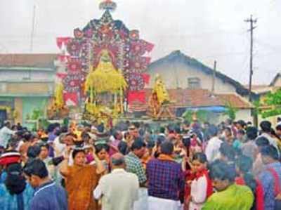 ಮಾಡಾಳು ಸ್ವರ್ಣಗೌರಿ ವಿಸರ್ಜನೆಗೆ ಸಹಸ್ರಾರು ಭಕ್ತರು