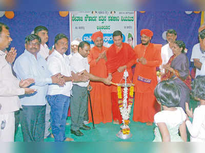 ಪ್ರತಿಯೊಬ್ಬರೂ ಆರ್ಥಿಕ ಸಾಕ್ಷ ರತೆ ಸಾಧಿಸಬೇಕು