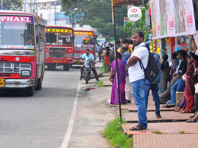 അനിശ്ചിതകാല ബസ്‌ സമരം മാറ്റിവെച്ചു