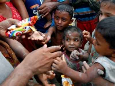 ​ ரோஹிங்யா விவகாரம், அகதிகளுக்கு உதவிக்கரம் நீட்டும் சீக்கியா்கள்