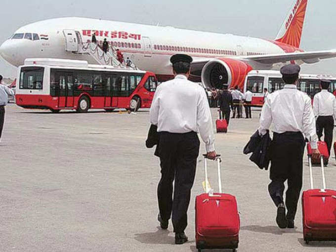 एअर इंडिया में 217 ट्रेनी पायलट