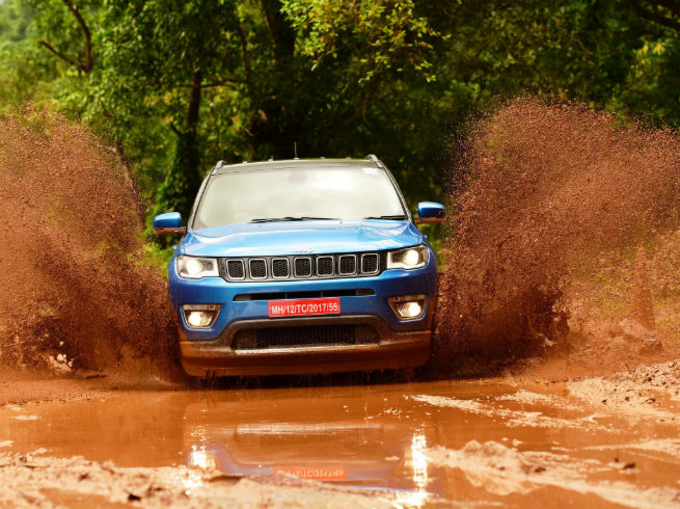 Jeep Compass: Ruff and Tuff Image Of SUV