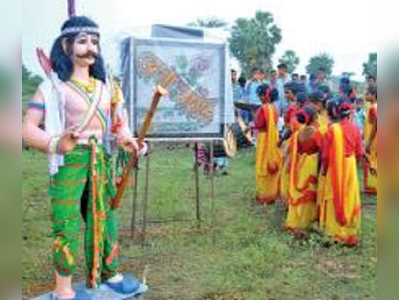 অসুরনাশিনী তত্ত্বেই আপত্তি, তর্ক শহরে