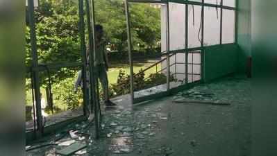 रामा मेडिकल कॉलेज में छात्राओं ने की तोड़फोड़