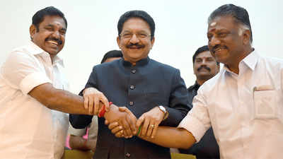 Tamil Nadu: 3 independent MLAs want cabinet berths 