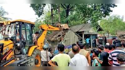 বিজ্ঞপ্তি ছাড়া হকার উচ্ছেদ সল্টলেকে