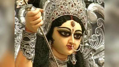 हमारी चेतना में प्रकाश भरने आती हैं नवरात्र में देवी दुर्गा
