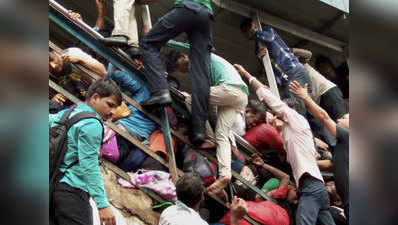 मुंबई में रेलवे पुल दुर्घटना पर सहवाग ने जताया शोक