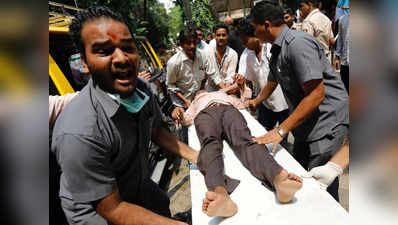 मुंबई हादसा: एक और शख्स की मौत, मृतकों का आंकड़ा 23 पहुंचा