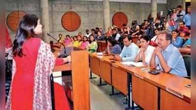 ‘বহু পুরুষের কু-নজরের শিকার হয়েছি’, যৌন হেনস্থার বিস্ফোরক অভিযোগ সাংসদ-এর