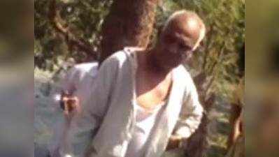 गुजरात: डिमॉलिशन से नाराज भीड़ ने बीजेपी पार्षद को पेड़ से बांधकर पीटा