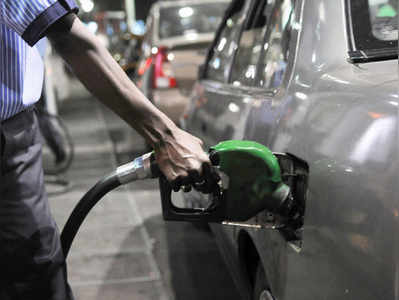 पेट्रोल-डीजल से वैट घटाने वाला पहला राज्य बना गुजरात