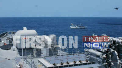 Navy thwarts pirate attack on Indian ship 