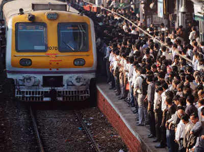 हार्बर और मध्य रेलवे मेन लाइन पर लिया जा रहा है ब्लॉक