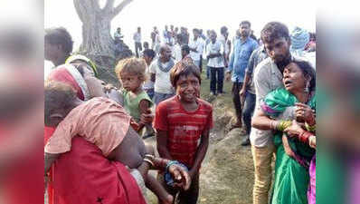 बहराइच : नाव हादसे से तीन गांवों में कोहराम, 6 शव निकाले गए