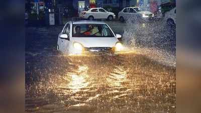 నగరవాసులకి నరకం చూపిస్తోన్న భారీ వర్షం