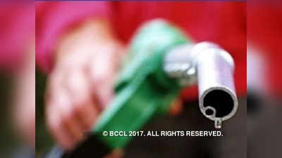 राज्यात पेट्रोल ₹ २, डिझेल रुपयाने स्वस्त होणार