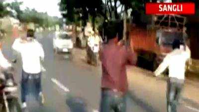 MNS workers thrash migrants in Sangli 