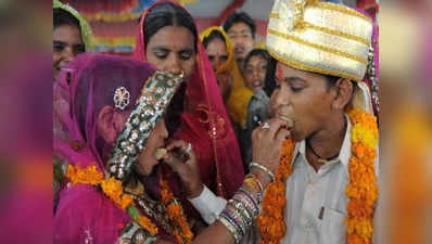 बाल विवाह पर हथौड़ा