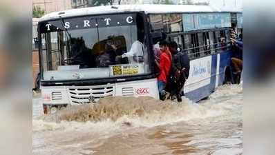 హైదరాబాద్‌లో భారీ వర్షాలు.. పొంగిపొర్లుతున్న నాలాలు