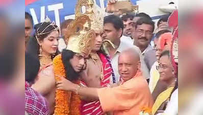दीपोत्सव: अयोध्या में सीएम योगी ने किया राम का राज्याभिषेक