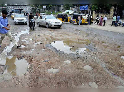 హైదరాబాద్ రోడ్ల కోసం టాస్క్‌ఫోర్స్: కేటీఆర్