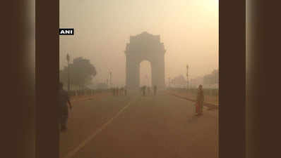 दिल्ली-एनसीआर में पटाखे बेचने पर बैन के बावजूद खूब फोड़े गए पटाखे, बढ़ा प्रदूषण
