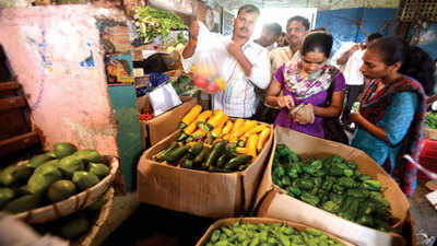 Vegetable prices reach record high in Mumbai 