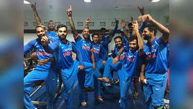 IND vs NZ 3rd ODI: न्यू जीलैंड को हराने के बाद टीम इंडिया ने किया भांगड़ा, विराट ने शेयर की तस्वीर