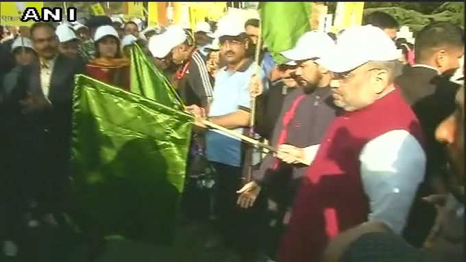 हिमाचल प्रदेशः सरदार पटेल के जन्मदिवस पर शिमला में अमित शाह ने रन फॉर यूनिटी को दिखाई हरी झंडी।