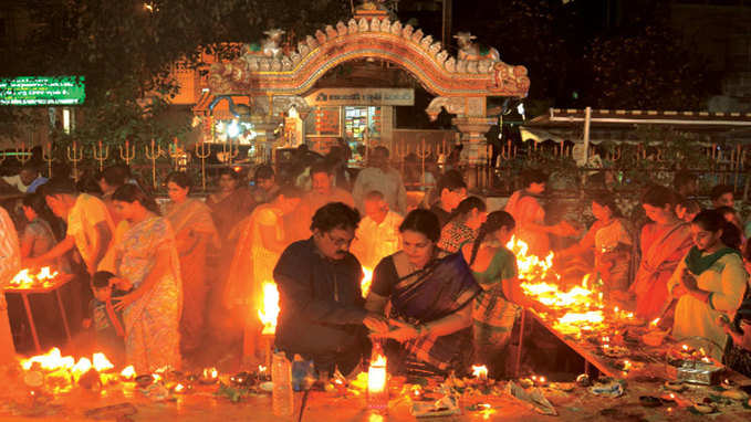 Vijayawada: Sea of devotees throng Shiva temples during Karthika Masam 