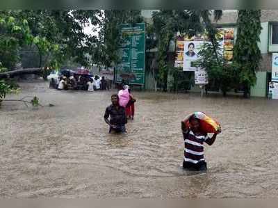 ஒரே ராத்திரியில் நெல்லையை மிதக்கவிட்ட கனமழை; நீச்சலடித்து தத்தளிக்கும் பொதுமக்கள்!