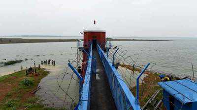 Water levels in Chennai reservoirs increase following heavy rainfall 