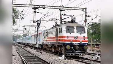 मुंबई-अहमदाबाद रूट में ट्रेनों में 100 फीसदी से अधिक सीटें भरी रहती हैं: पश्चिम रेलवे