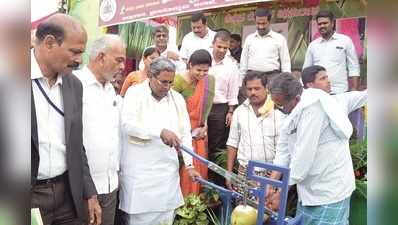 ಕೇಂದ್ರದ ಬಳಿ ಭಿಕ್ಷೆ ಬೇಡುತ್ತಿಲ್ಲ: ಅಮಿತ್‌ ಶಾ ಹಿಟ್‌ ಆ್ಯಂಡ್‌ ರನ್‌ ಗಿರಾಕಿ ಎಂದ ಸಿಎಂ