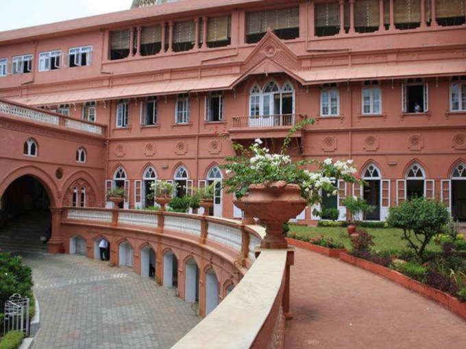 सोफिया कॉलेज, मुंबई