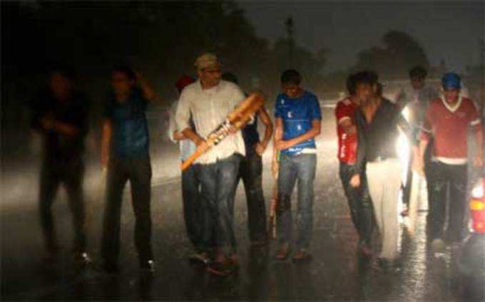 डूब गई दिल्ली
