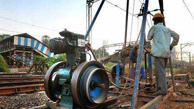 Mumbai: Work begins on Elphinstone Road-Parel foot over bridge to be built by army 