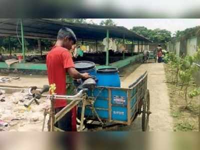 বর্জ্য পরিষ্কারে গ্রামে ‘শহুরে’ উদ্যোগ