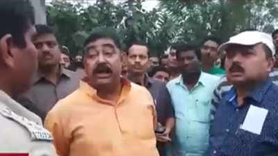 TMC leader threatens police, incident caught on camera 